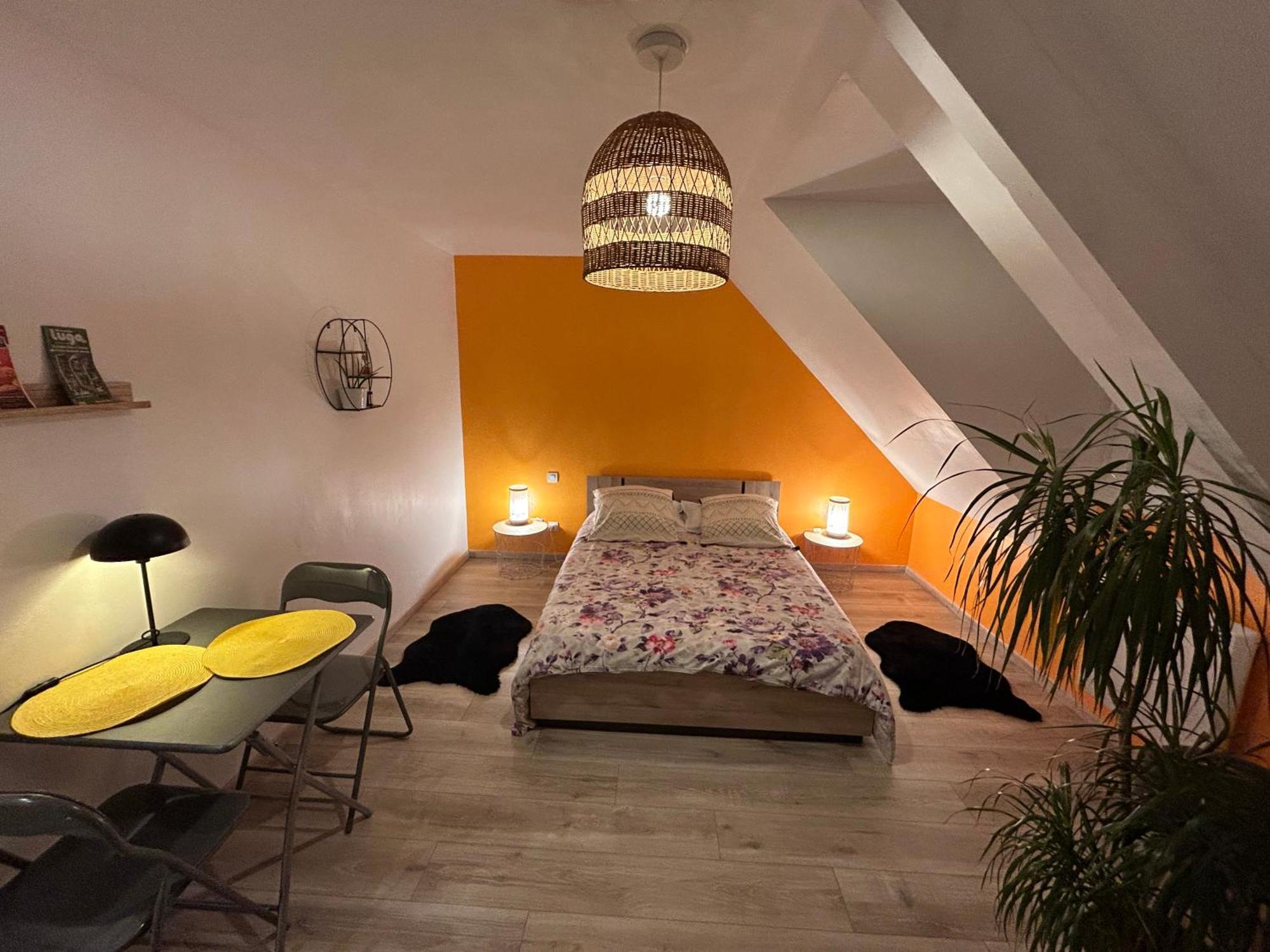 ユイヌ・シュル・メールChambre Mont Saint Michelアパートメント エクステリア 写真